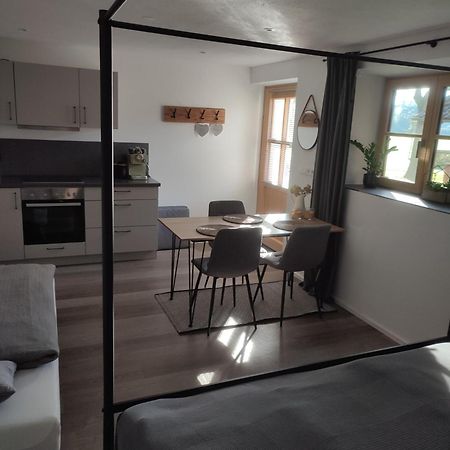 Schoberkurve Lägenhet Raubling Exteriör bild
